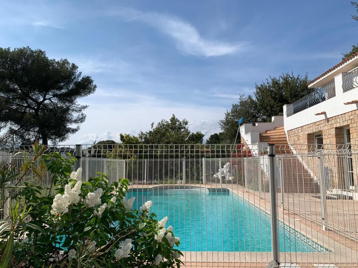 Brise Des Pins Hotel Le Cannet Buitenkant foto